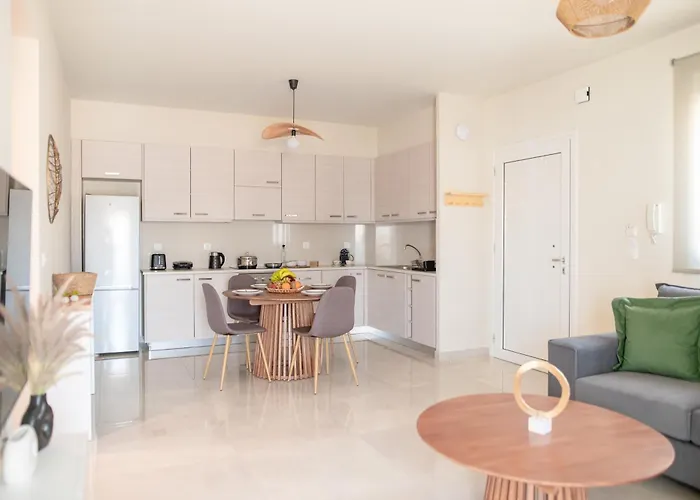 Lacha Apartament Kos