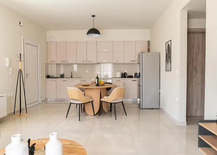 Lacha Apartament Kos